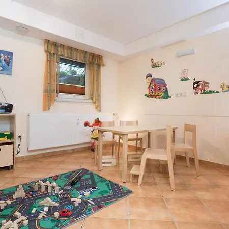 Appartementhaus Binzer Sterne 52 * Binz